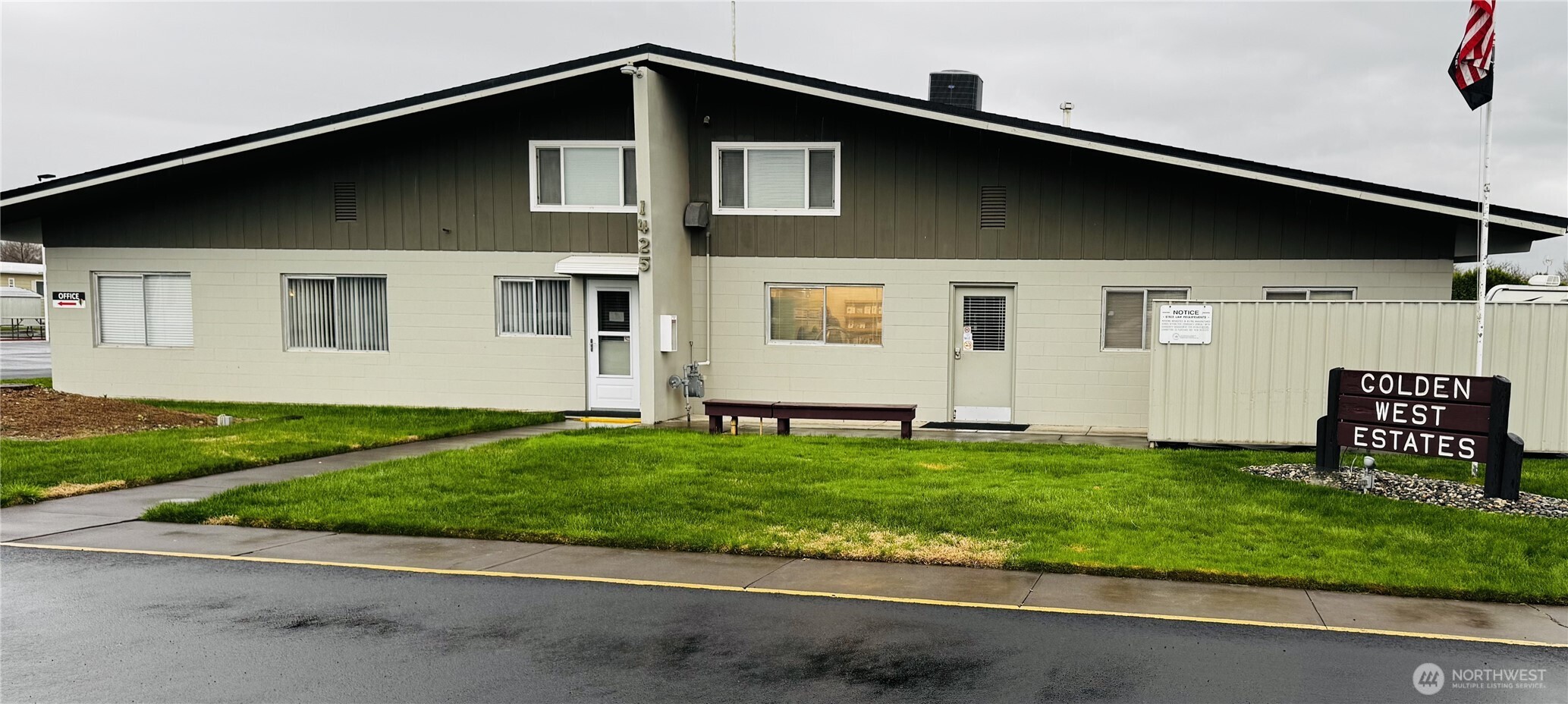 63 Onyx Street Walla Walla, WA 99362 - Photo 16 of 16 a front view of a house with a yard