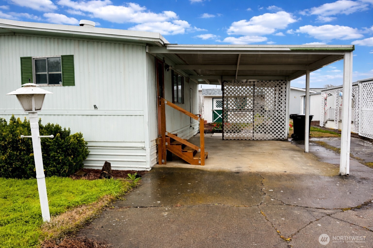 63 Onyx Street Walla Walla, WA 99362 - Photo 2 of 16 a view of a patio