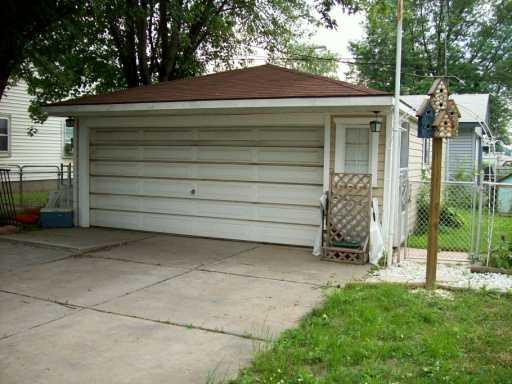 28413 Ecorse Road Romulus, MI 48174 - Photo 3 of 8 Photo 3