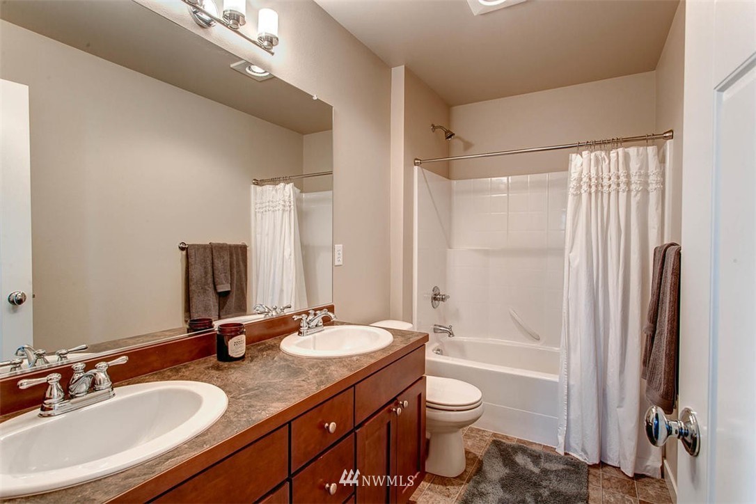 23107 35th Drive Southeast Bothell, WA 98021 - Photo 19 of 22