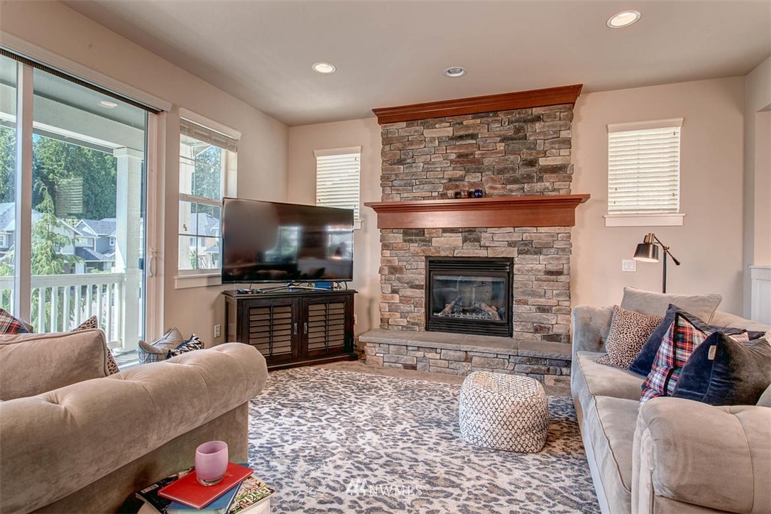 23107 35th Drive Southeast Bothell, WA 98021 - Photo 3 of 22