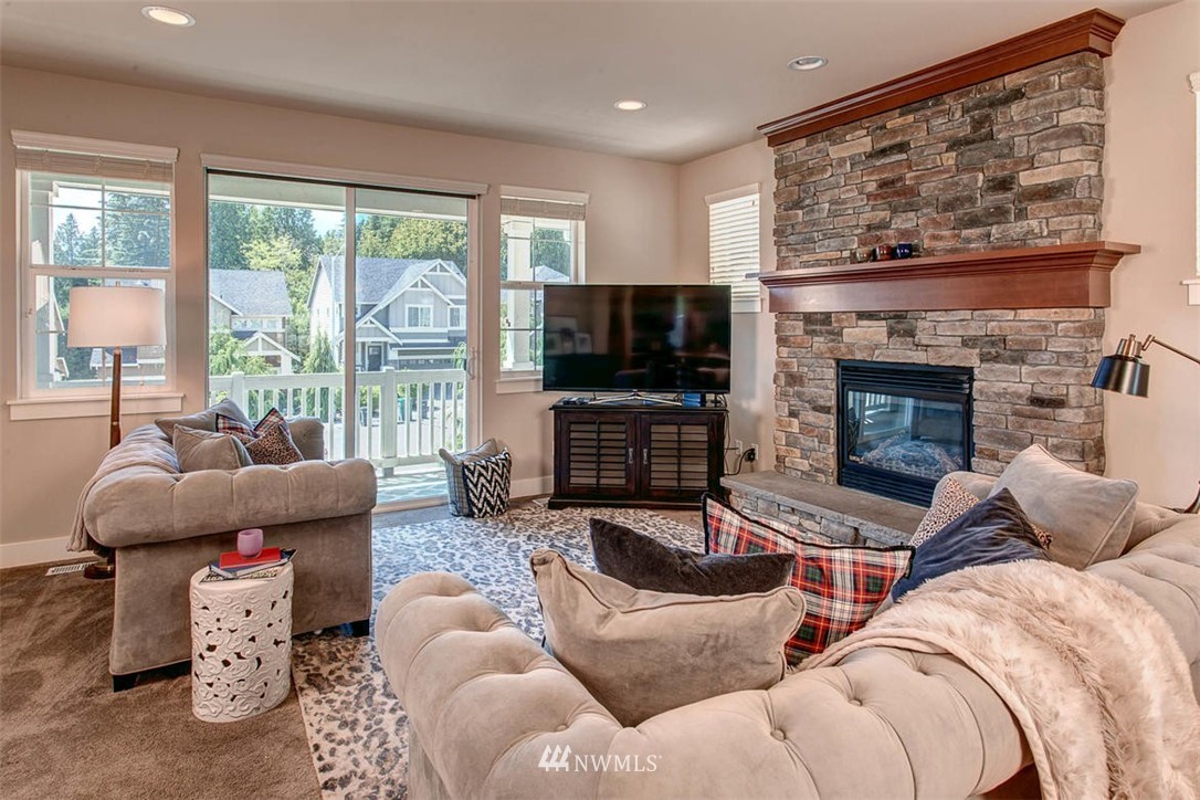 23107 35th Drive Southeast Bothell, WA 98021 - Photo 4 of 22