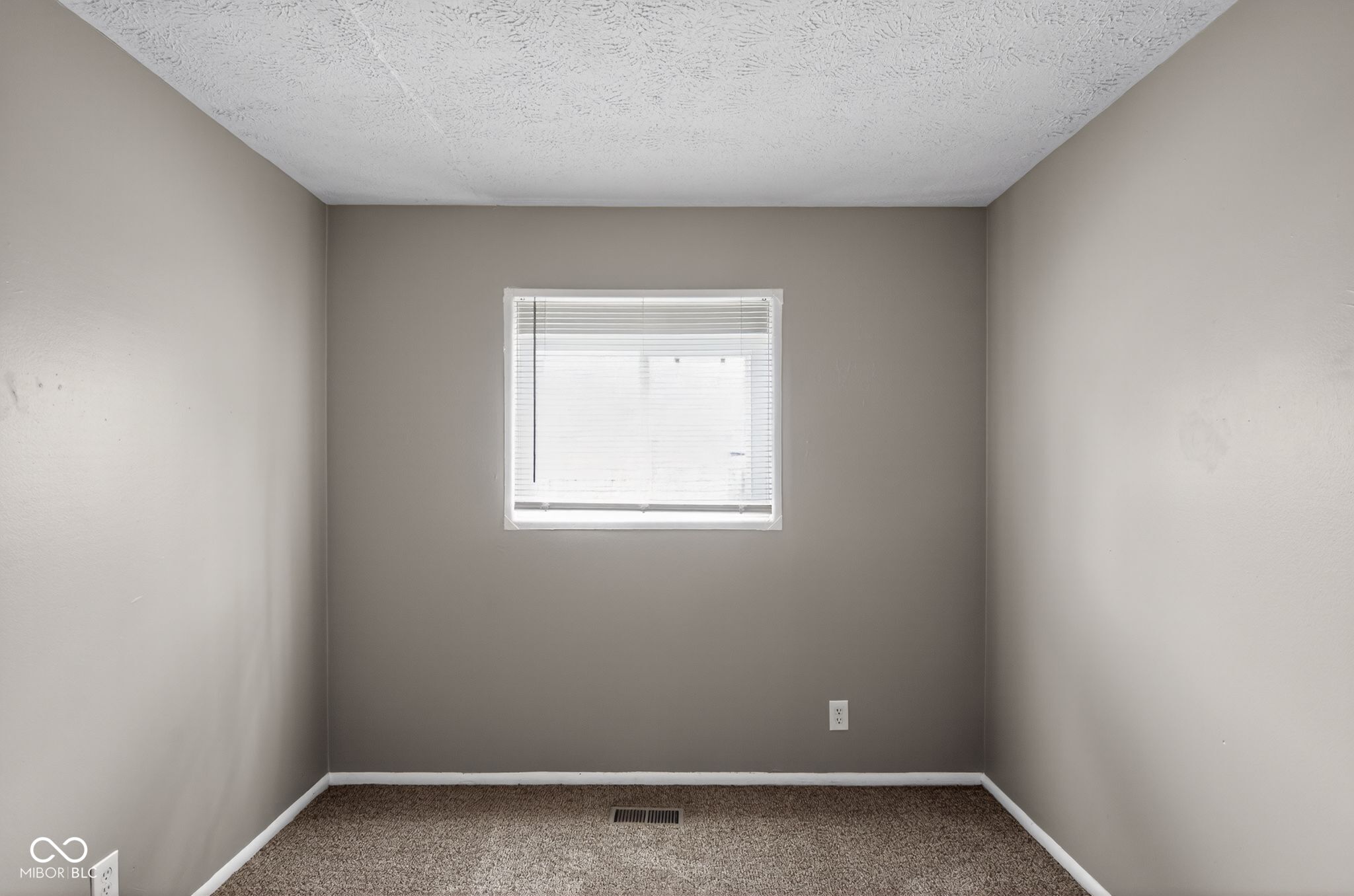 4101 Biscayne Road Indianapolis, IN 46226 - Photo 18 of 32