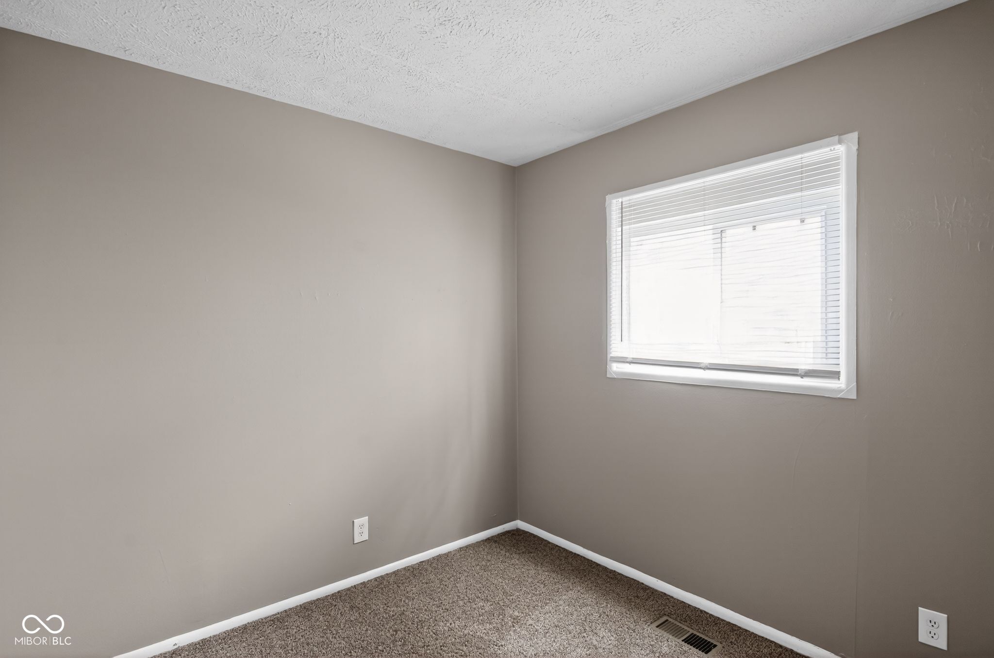 4101 Biscayne Road Indianapolis, IN 46226 - Photo 21 of 32