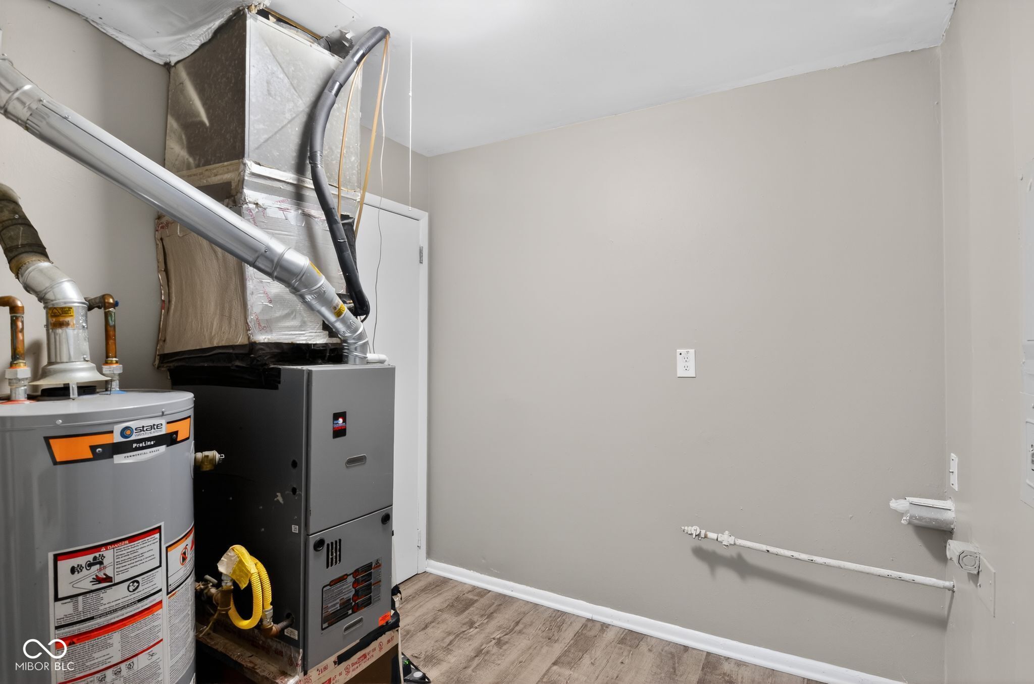 4101 Biscayne Road Indianapolis, IN 46226 - Photo 24 of 32