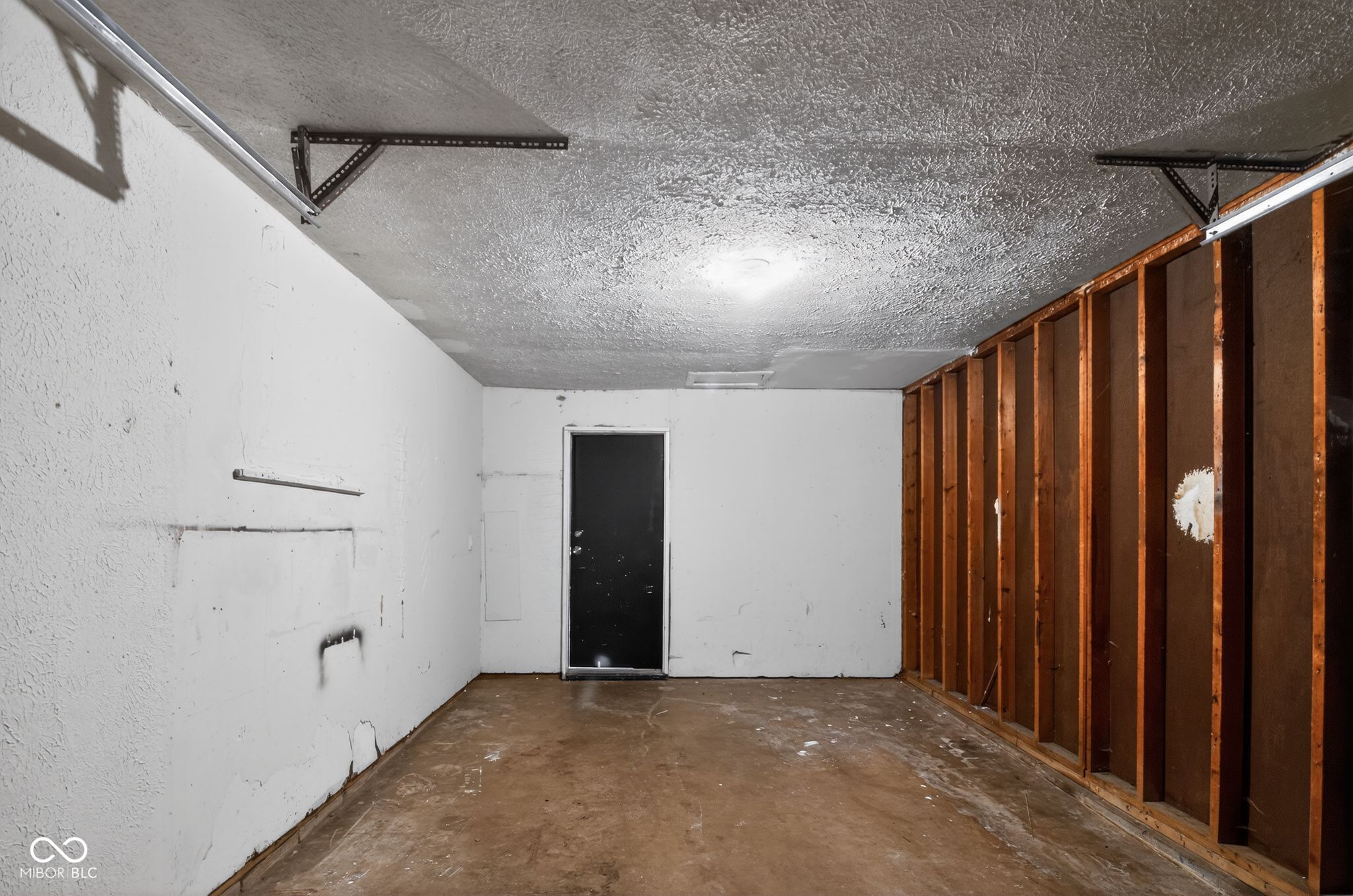 4101 Biscayne Road Indianapolis, IN 46226 - Photo 25 of 32