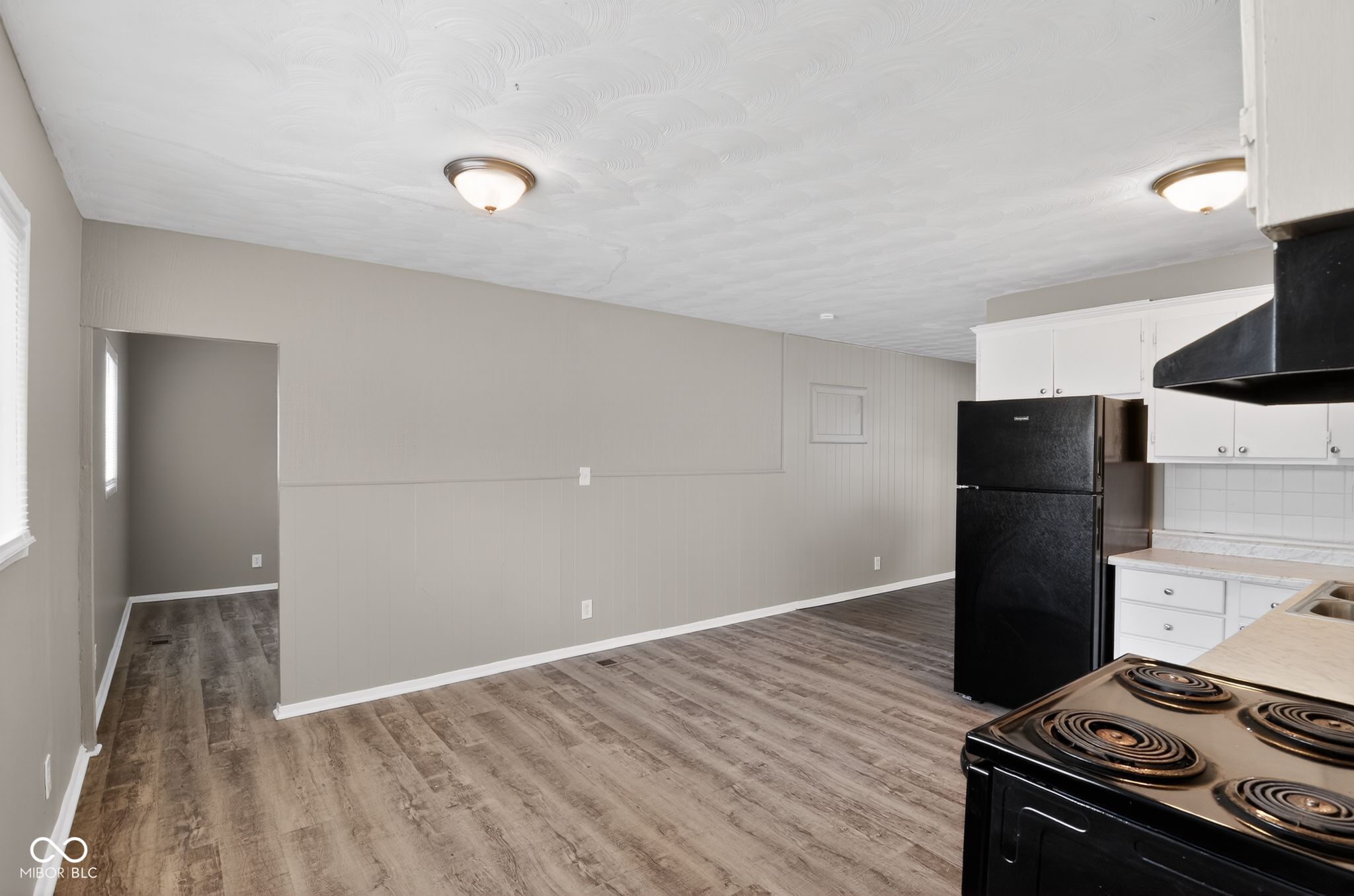 4101 Biscayne Road Indianapolis, IN 46226 - Photo 9 of 32