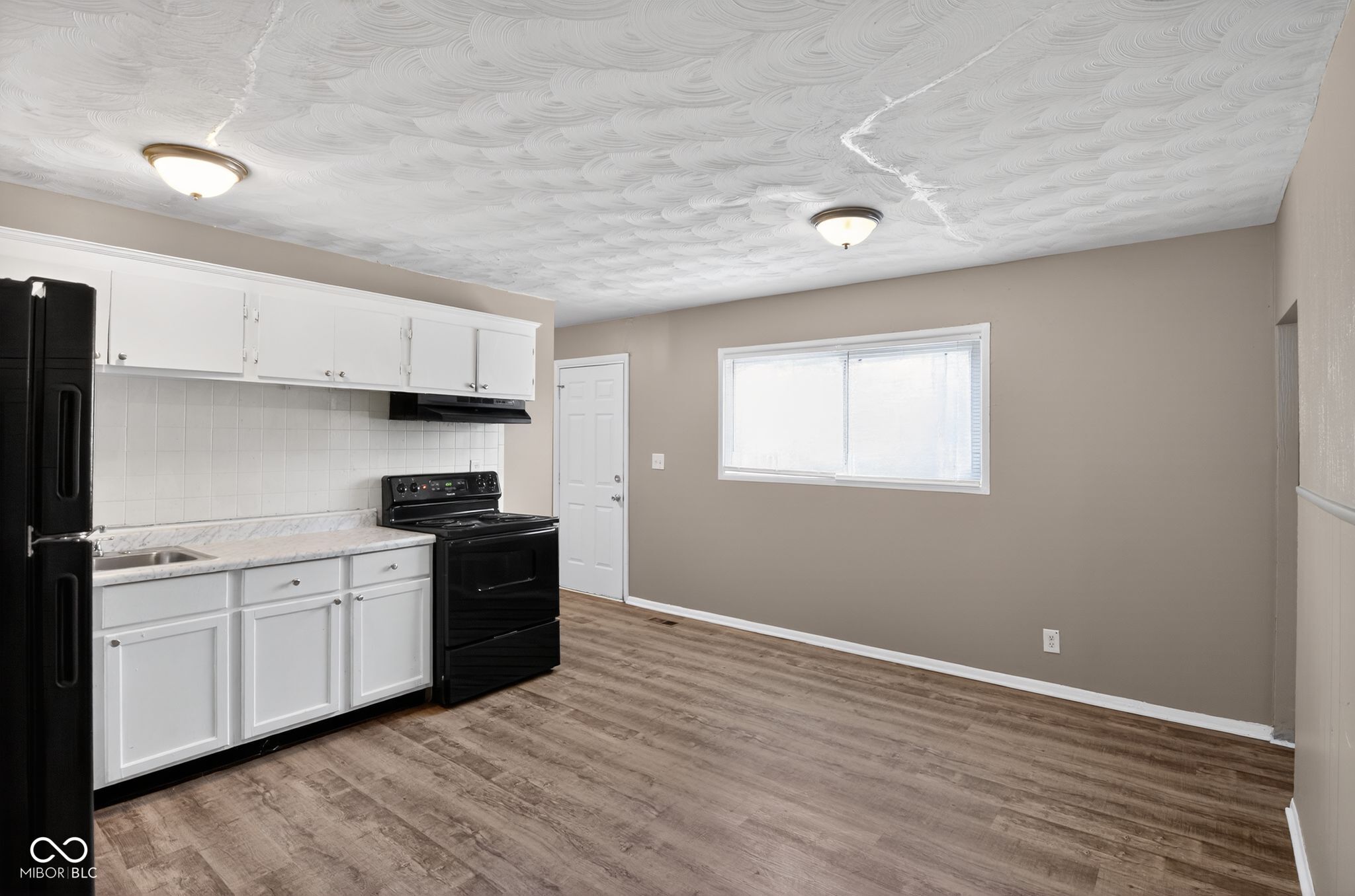 4101 Biscayne Road Indianapolis, IN 46226 - Photo 10 of 32