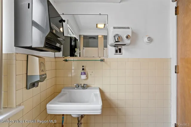 $17 | 83 Canal Street, Ellenville, NY 12428