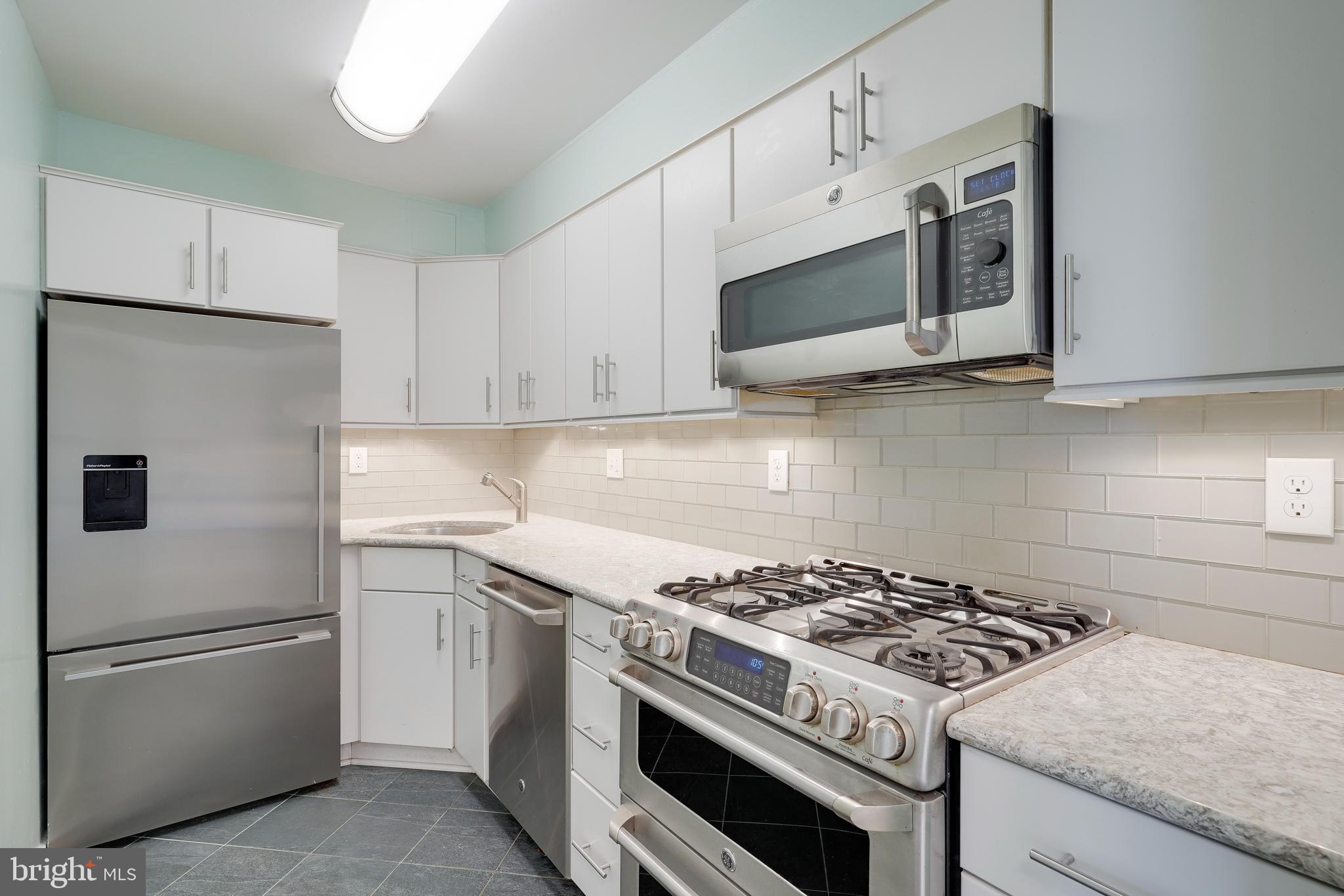 490 M Street Southwest, Unit W800 Washington, DC 20024 - Photo 5 of 22