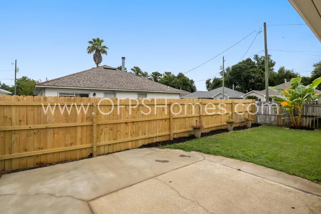 $2,250 | 1845 Brick Circle, Fort Walton Beach, FL 32547