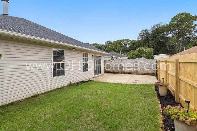 $2,250 | 1845 Brick Circle, Fort Walton Beach, FL 32547