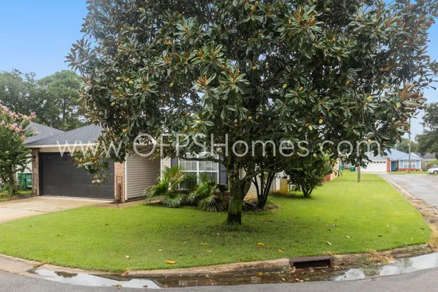 $2,250 | 1845 Brick Circle, Fort Walton Beach, FL 32547