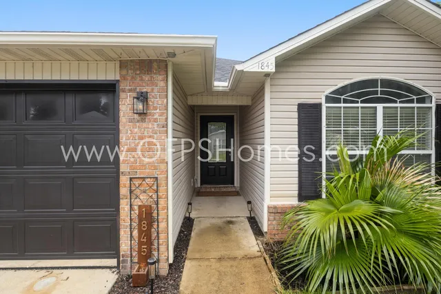 $2,250 | 1845 Brick Circle, Fort Walton Beach, FL 32547