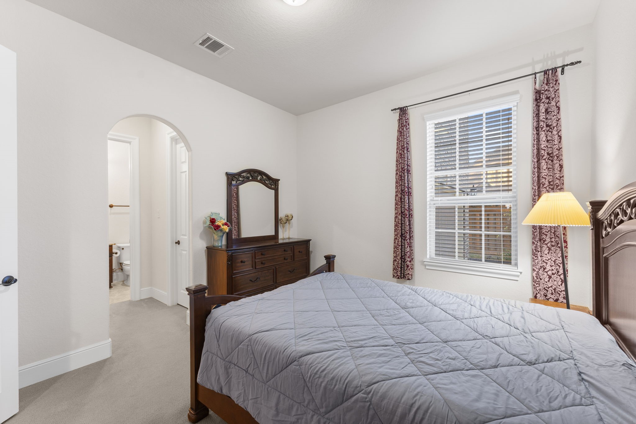 4022 Sabine Valley Trail Spring, TX 77386 - Photo 30 of 50 Secondary bedroom with ensuite bathroom.