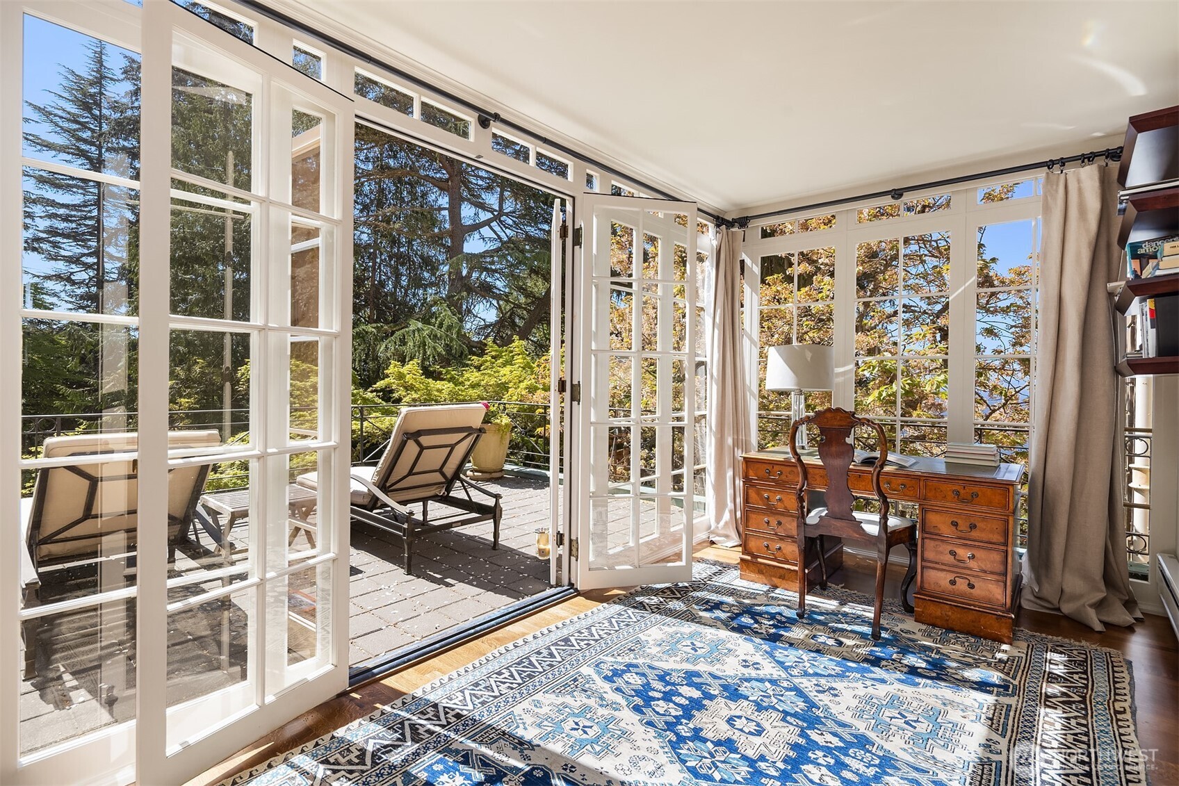 77 Olympic Drive Seattle, WA 98177 - Photo 23 of 35