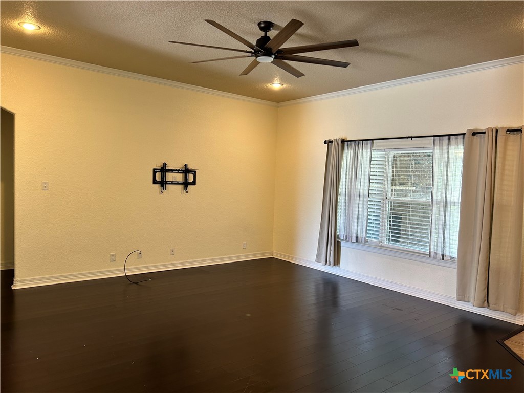 1621 Rusty Spur Drive Temple, TX 76502 - Photo 3 of 27