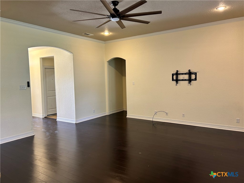 1621 Rusty Spur Drive Temple, TX 76502 - Photo 4 of 27