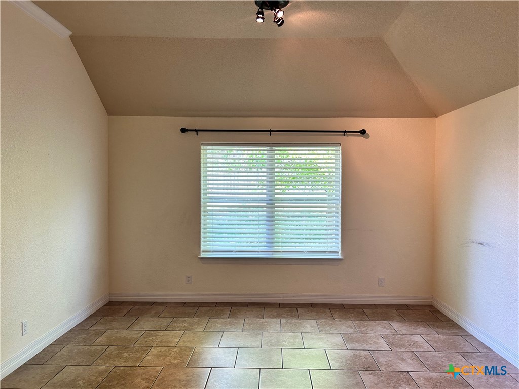 1621 Rusty Spur Drive Temple, TX 76502 - Photo 9 of 27