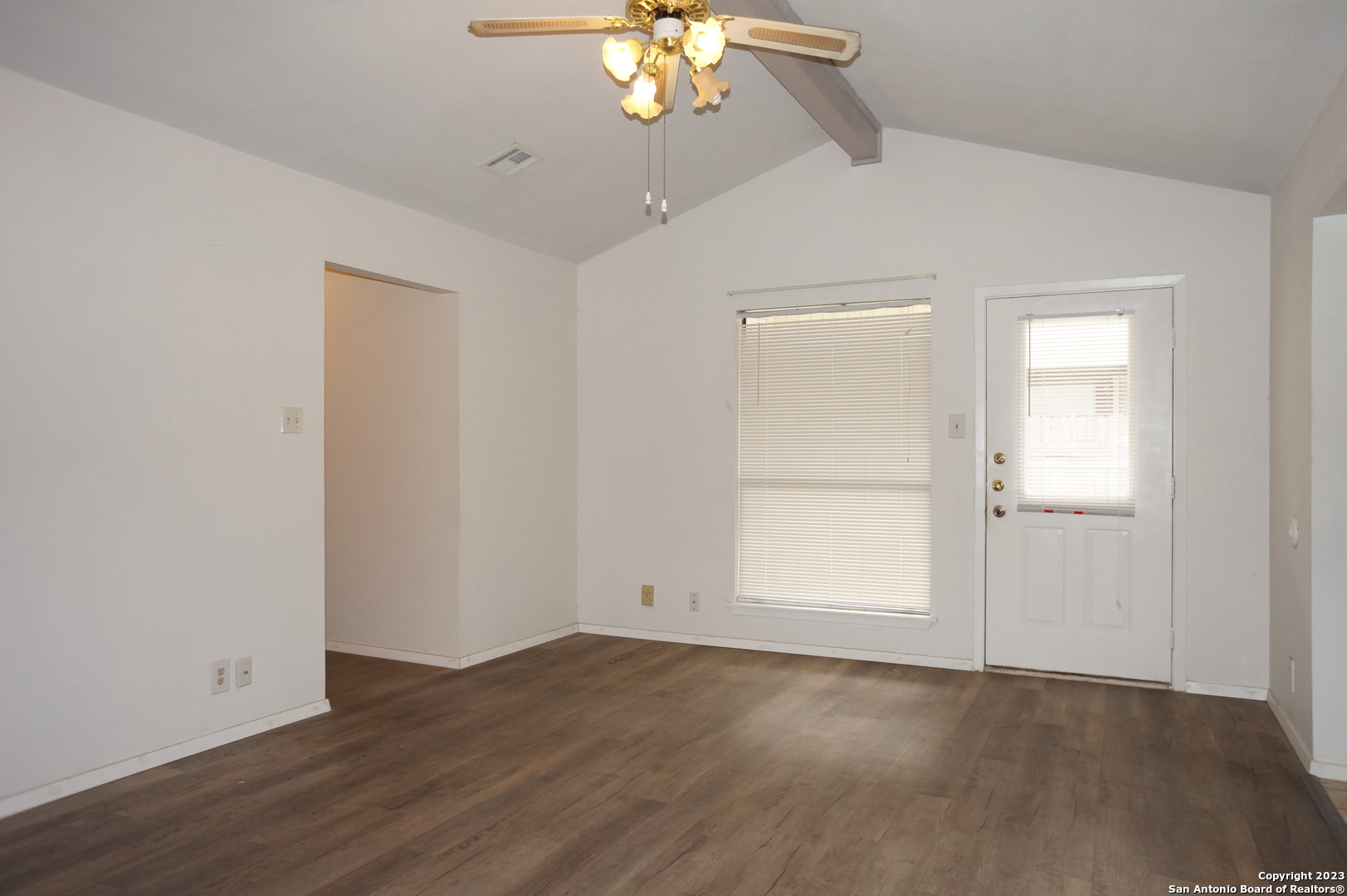 7222 Rimwood Street Live Oak, TX 78233 - Photo 6 of 17