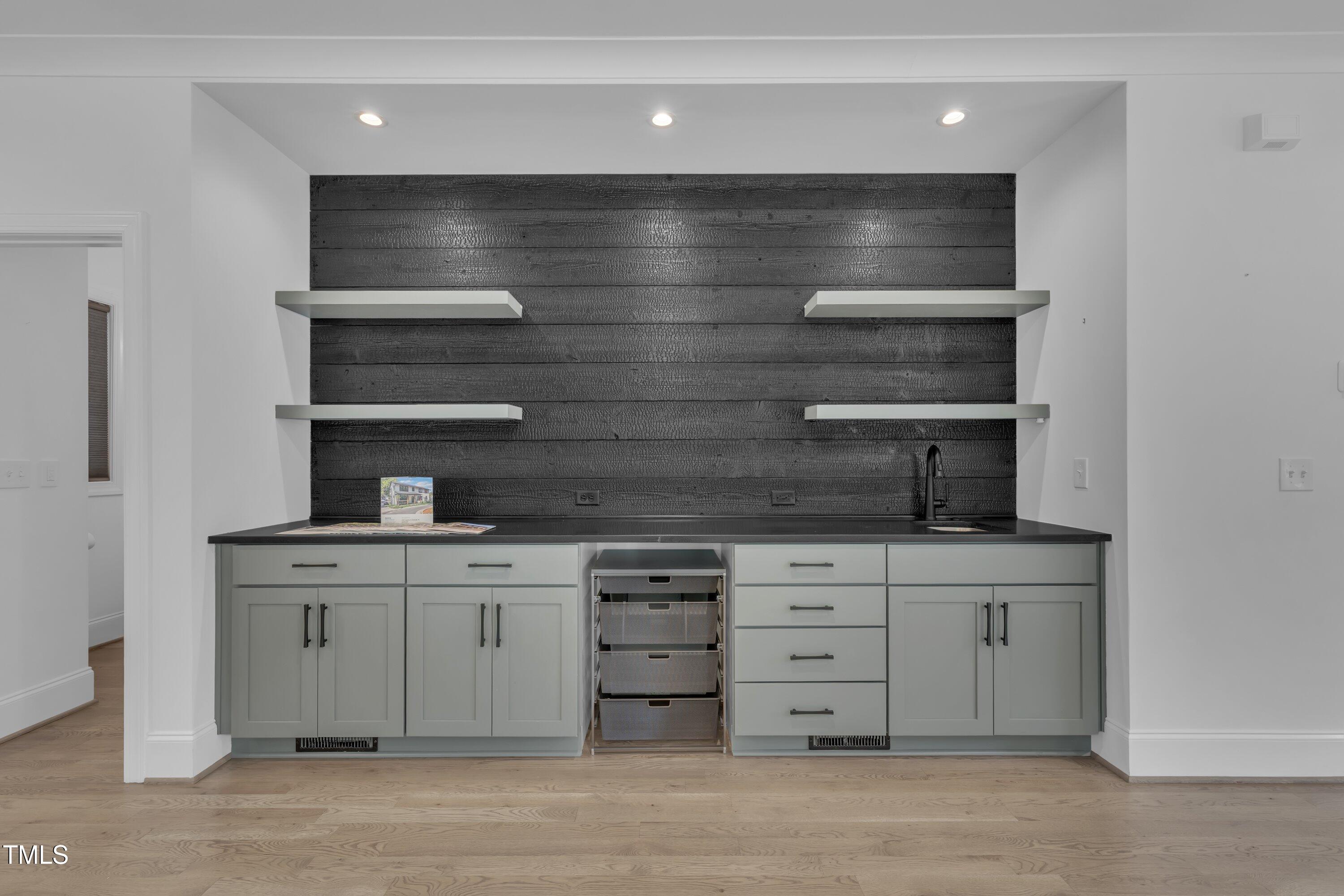 420 Camden Street Raleigh, NC 27601 - Photo 14 of 57 11-420 Camden St-11