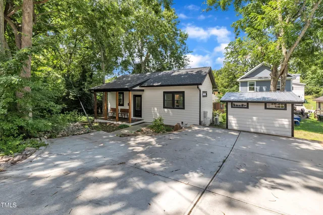 $847,300 | 420 Camden Street, Raleigh, NC 27601