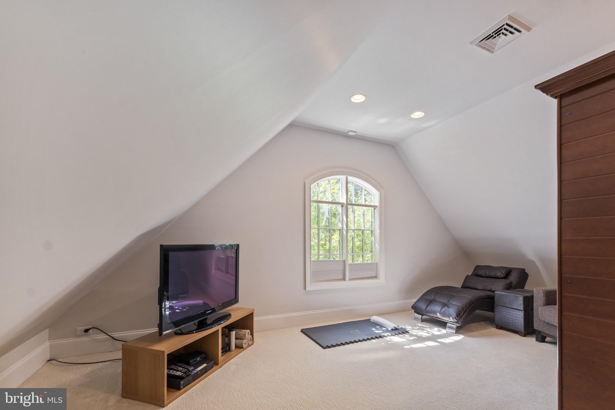 627 Broad Acres Road Narberth, PA 19072 - Photo 37 of 54