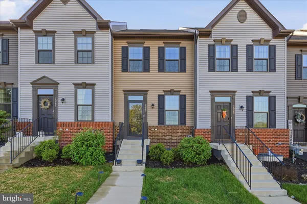 $2,600 | 2027 Track Circle, Fredericksburg, VA 22401