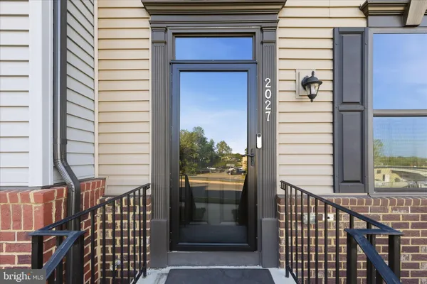 $2,600 | 2027 Track Circle, Fredericksburg, VA 22401