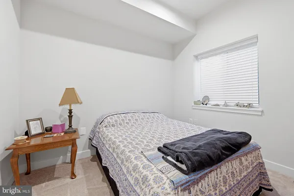 $2,600 | 2027 Track Circle, Fredericksburg, VA 22401