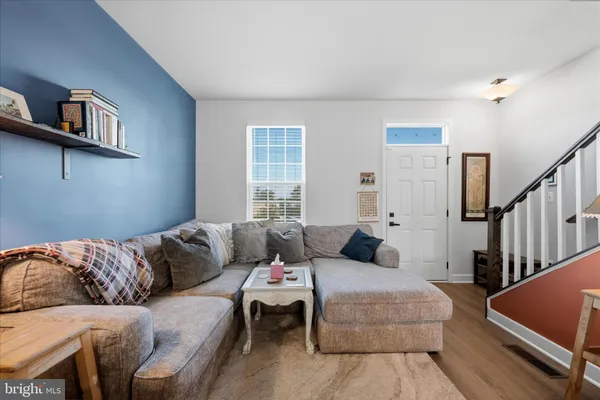 $2,600 | 2027 Track Circle, Fredericksburg, VA 22401