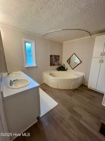 $399,000 | 36 Inlet Way, Chocowinity, NC 27817