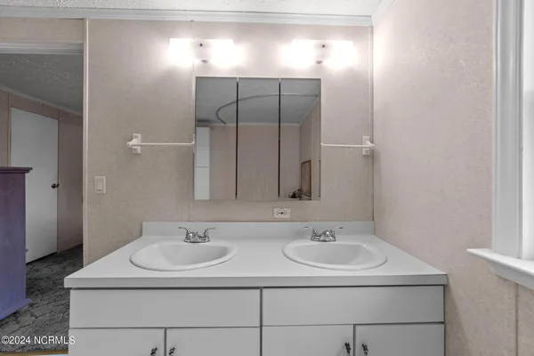 $399,000 | 36 Inlet Way, Chocowinity, NC 27817