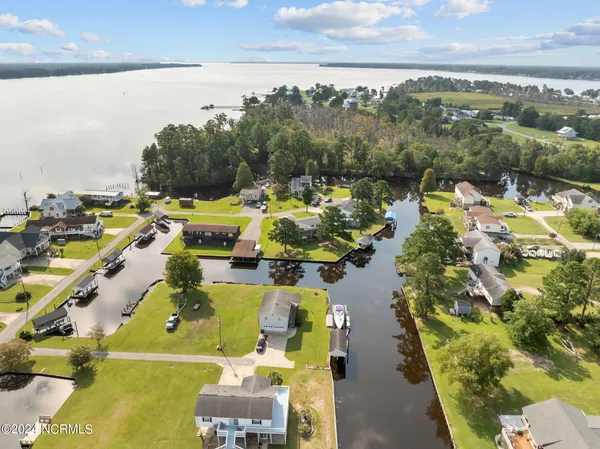 $399,000 | 36 Inlet Way, Chocowinity, NC 27817