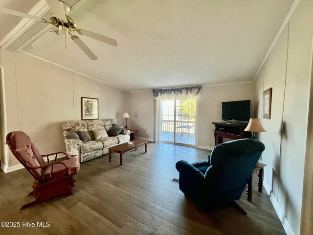 $399,000 | 36 Inlet Way, Chocowinity, NC 27817