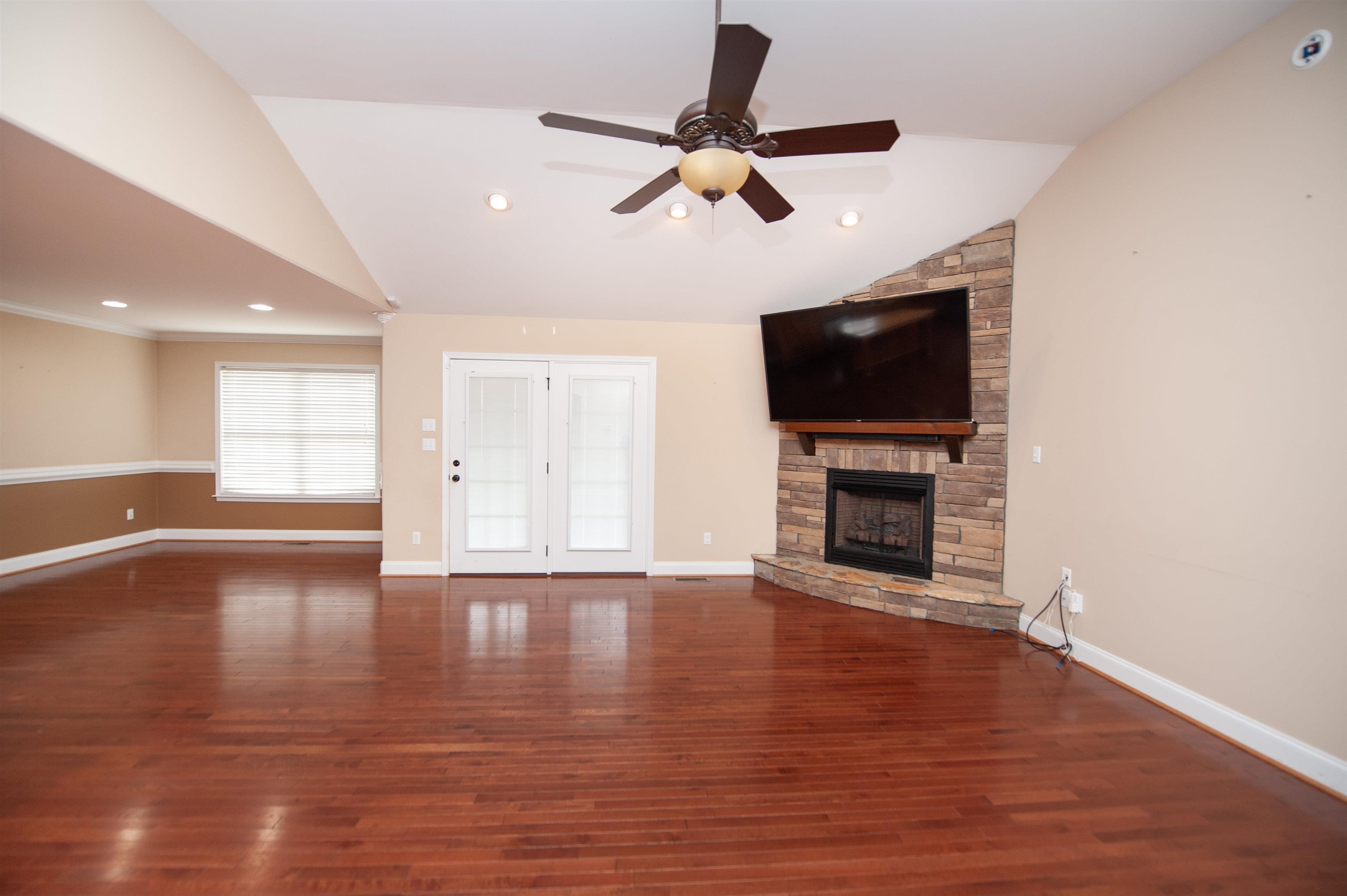 110 Allen Court Gaffney, SC 29341 - Photo 3 of 34