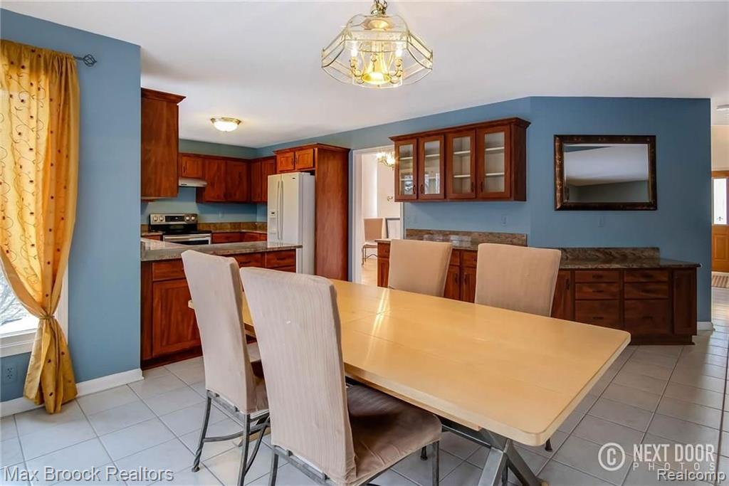 519 Misty Brook Lane Rochester Hills, MI 48307 - Photo 25 of 54