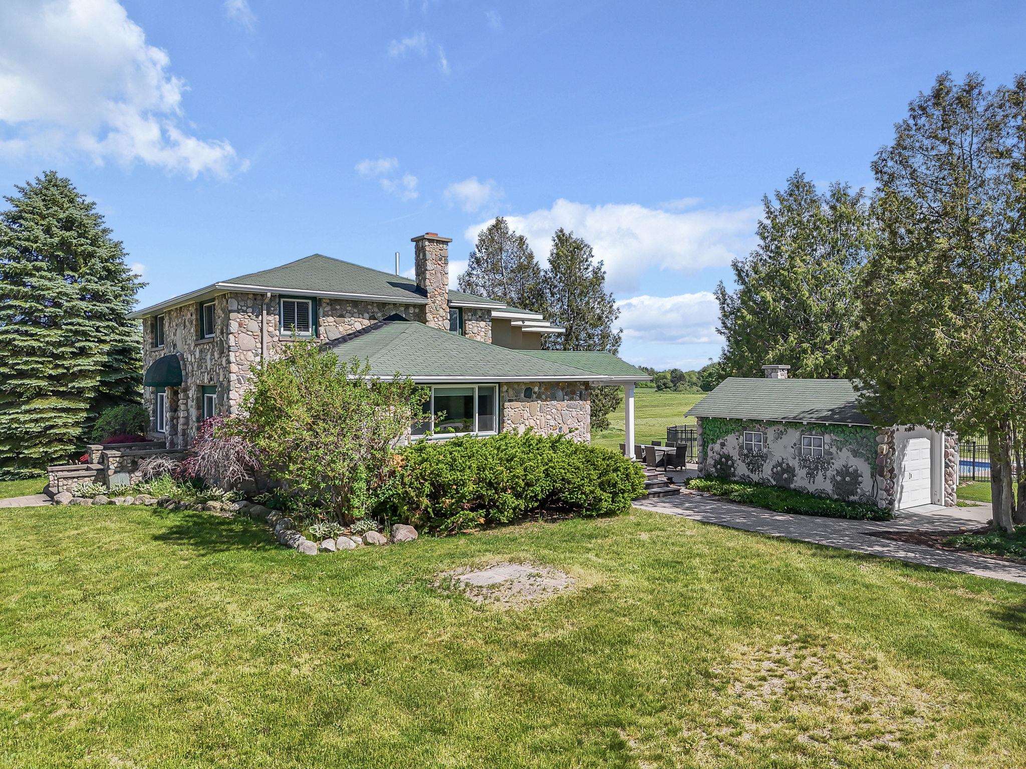 6801 Secor Road Traverse City, MI 49685 - Photo 8 of 99