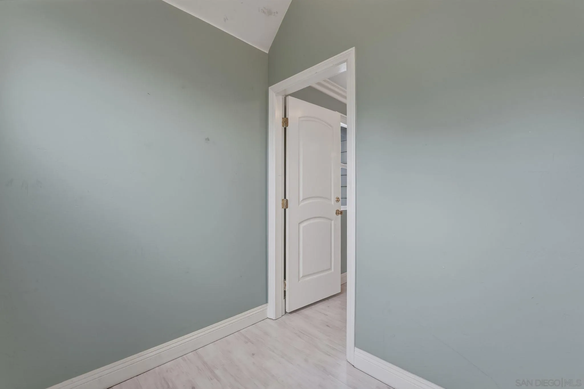 1650 Cuyamaca Avenue Spring Valley, CA 91977 - Photo 14 of 35 a view of a small space