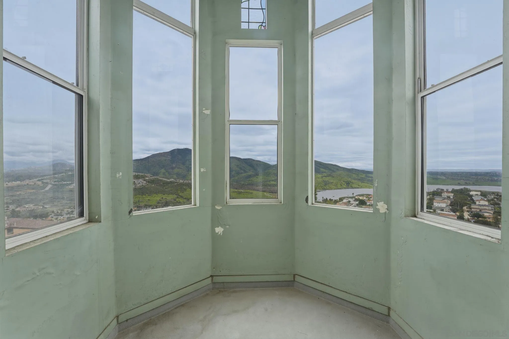 1650 Cuyamaca Avenue Spring Valley, CA 91977 - Photo 18 of 35 a view of balcony and window