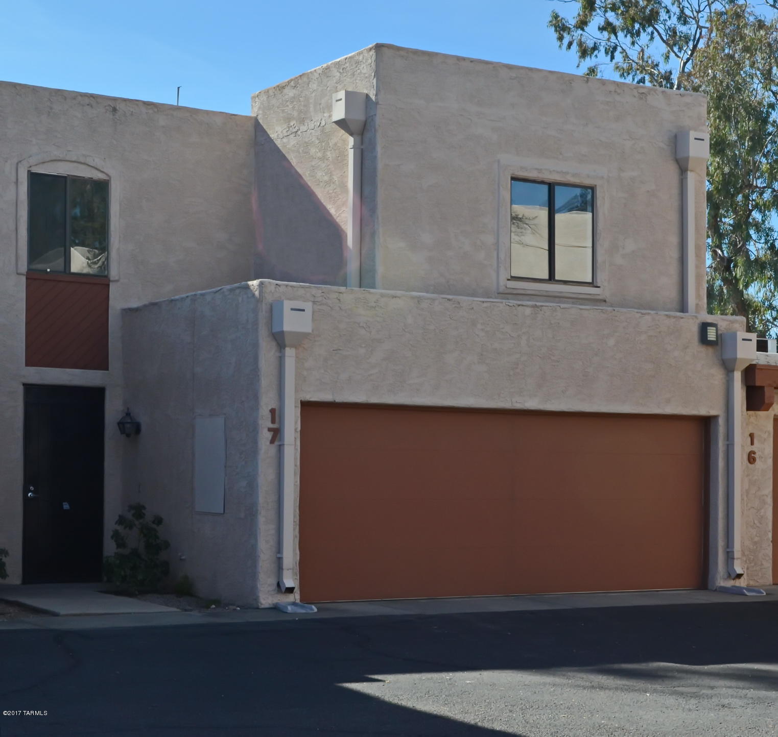 1949 North Swan Road, Unit 17 Tucson, AZ 85712 - Photo 1 of 34