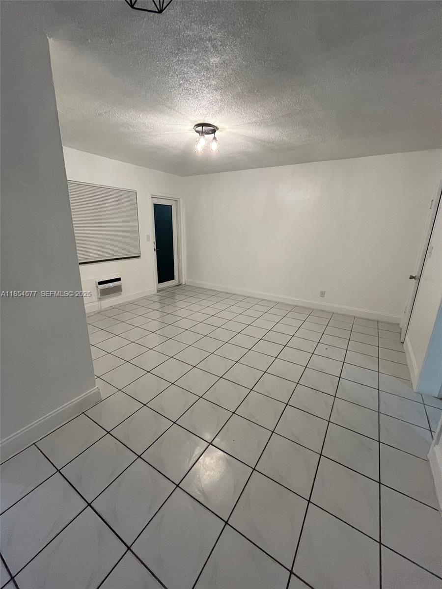 7155 Rue Notre Dame, Unit 4 Miami Beach, FL 33141 - Photo 2 of 9