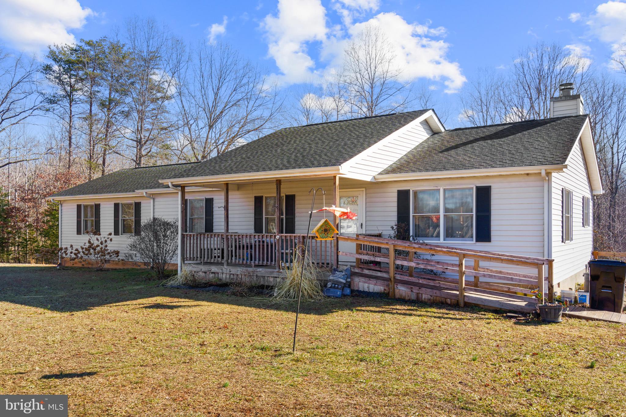25282 Independence Road Unionville, VA 22567 - Photo 4 of 33 Convenient ramp out front