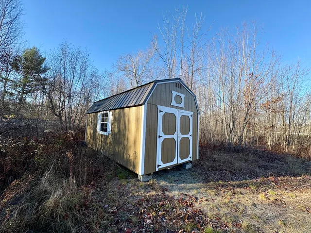 $99,000 | 1295 South Main Street, Lincoln, ME 04457