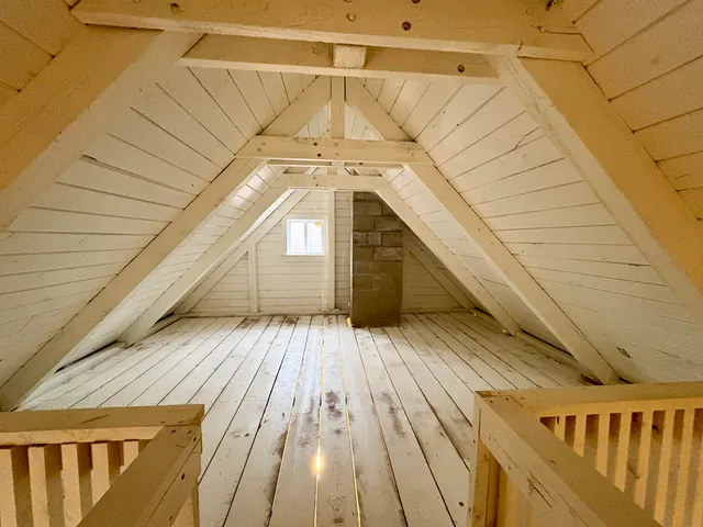 $99,000 | 1295 South Main Street, Lincoln, ME 04457