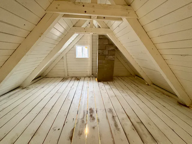 $99,000 | 1295 South Main Street, Lincoln, ME 04457