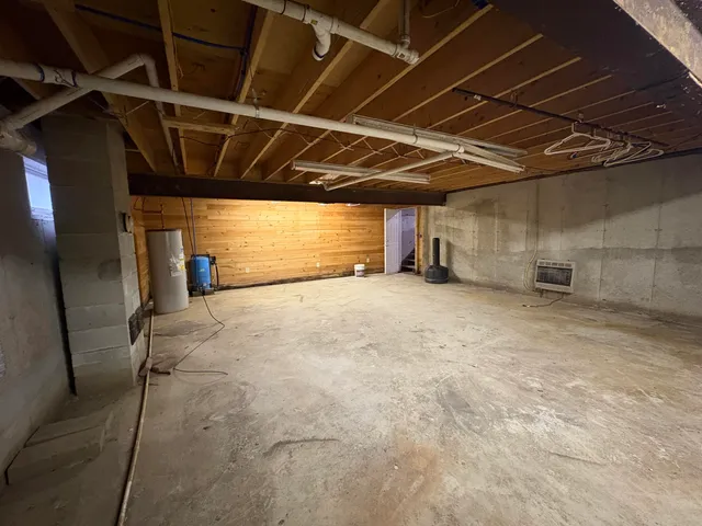 $99,000 | 1295 South Main Street, Lincoln, ME 04457