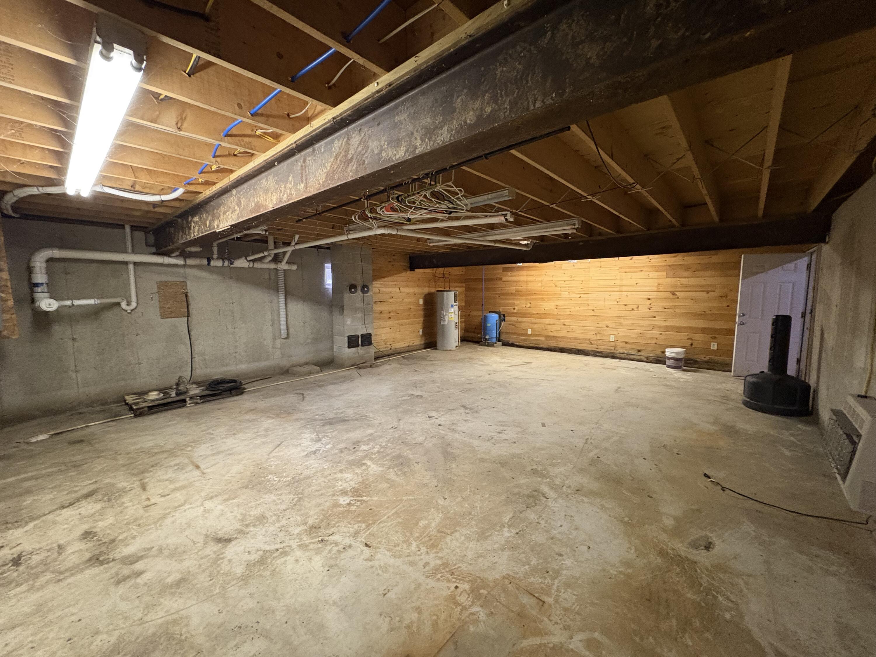 1295 South Main Street Lincoln, ME 04457 - Photo 25 of 41 IMG_8674