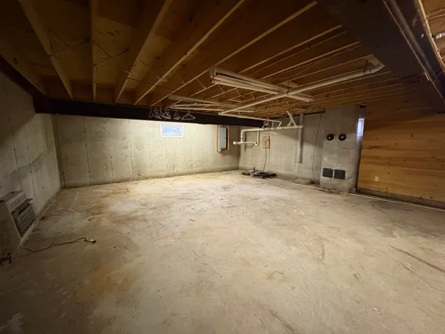 $99,000 | 1295 South Main Street, Lincoln, ME 04457