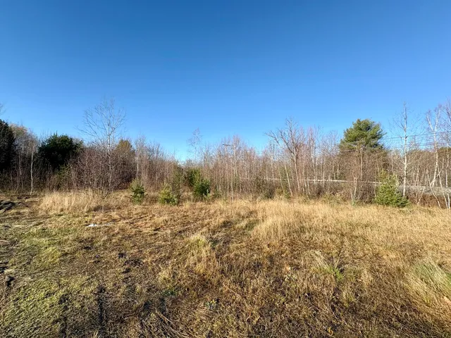 $99,000 | 1295 South Main Street, Lincoln, ME 04457